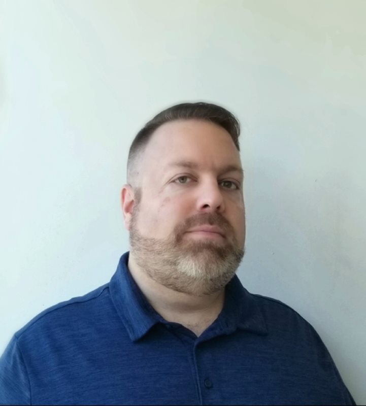 Thomas Groff Headshot